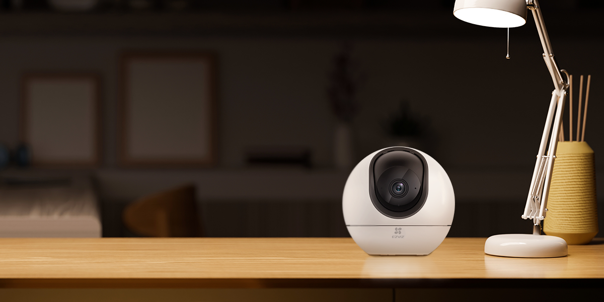 Camera EZVIZ H6 3K xoay 360 trong nhà