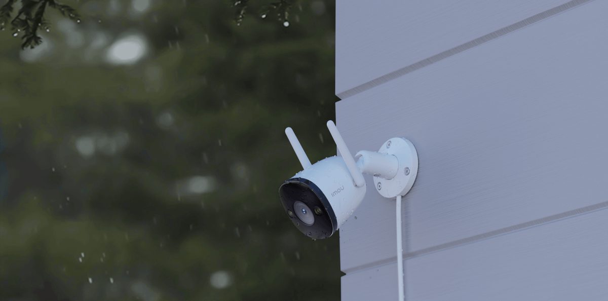 Camera Bullet 2E dưới trời mưa