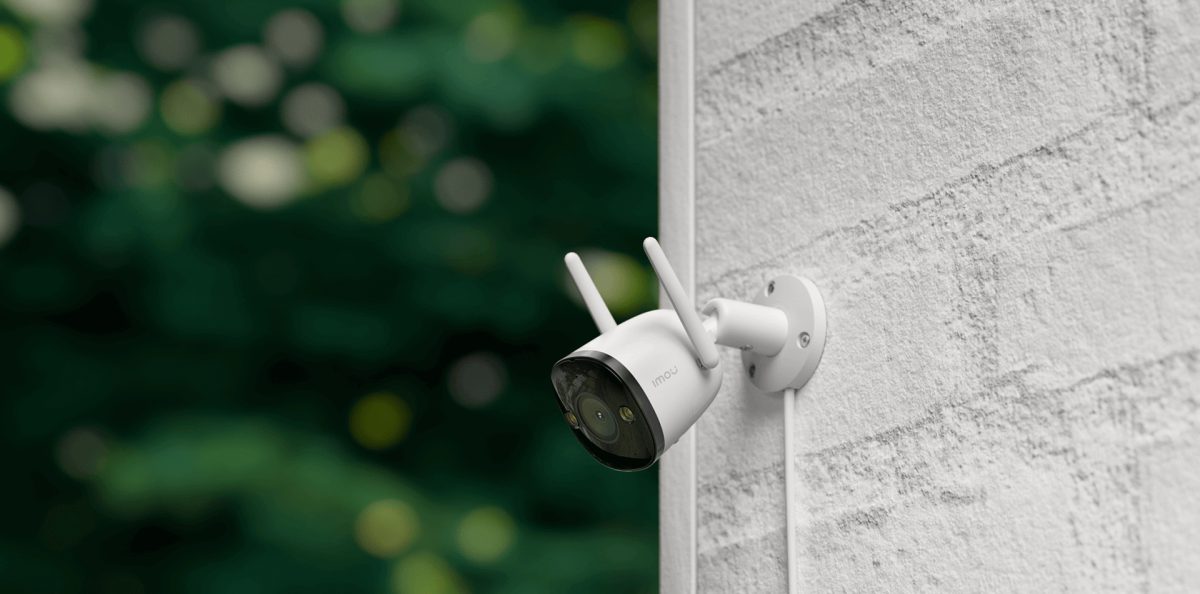 Camera Bullet 2E ngoài trời nắng