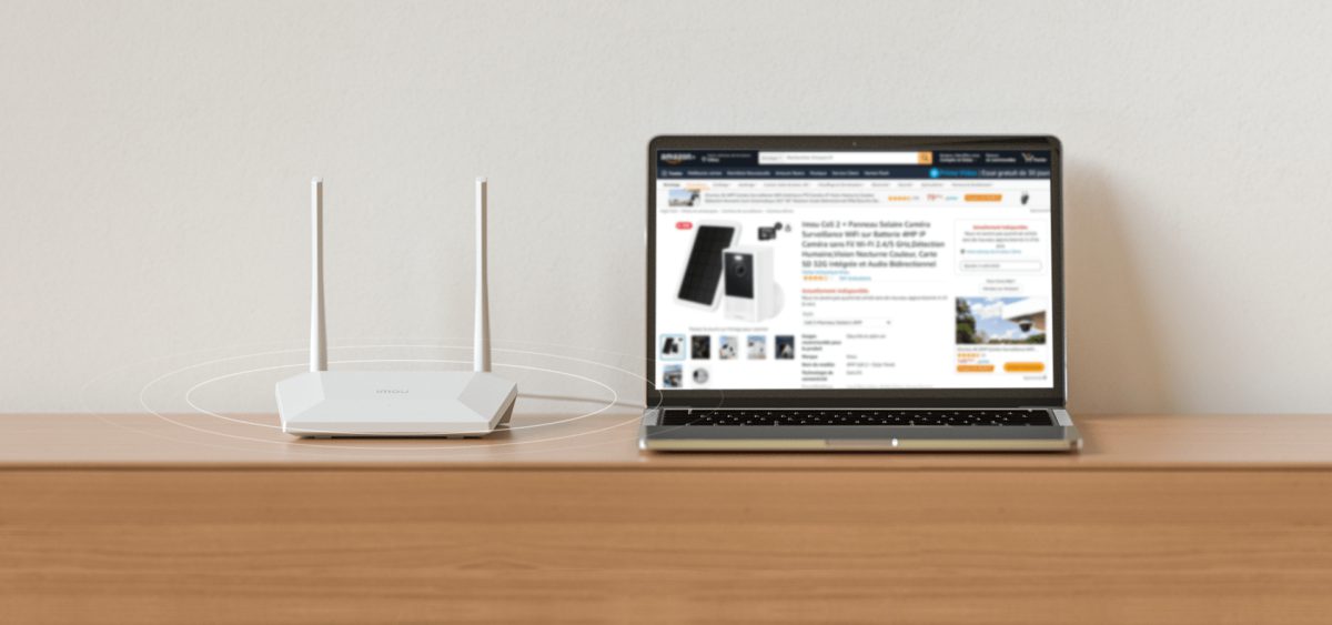 HR300 phát Wi‑Fi cho laptop trên kệ