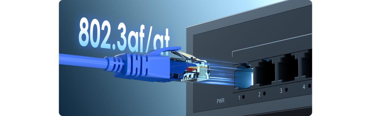 Cắm dây mạng vào cổng PoE của SF110P