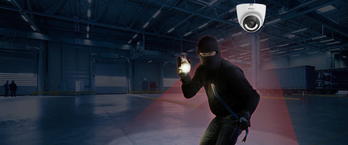 Camera Imou Turret phát hiện kẻ đột nhập trong nhà kho