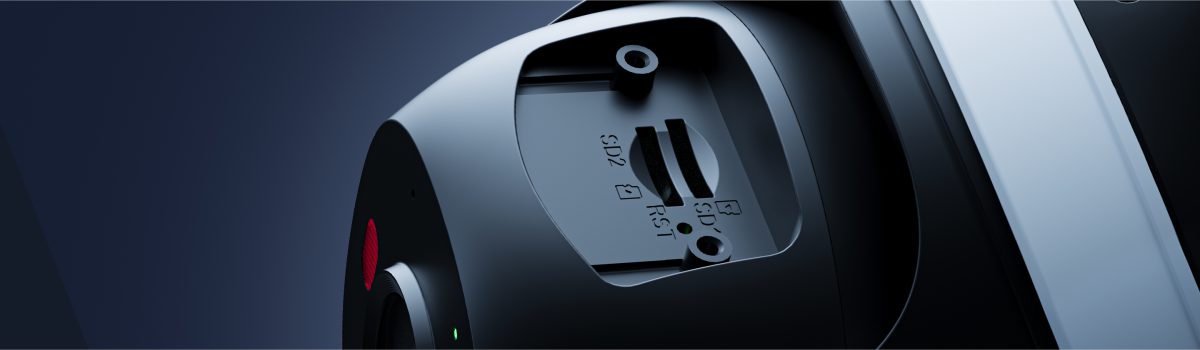 Hai khe thẻ nhớ dưới nắp camera