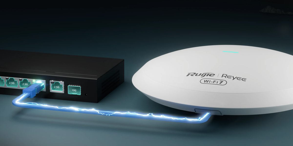 Switch Reyee nối Access Point Wi‑Fi 7 qua cổng 2.5G